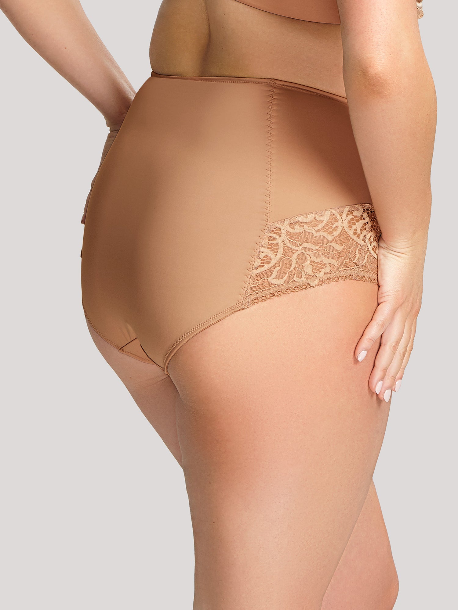 SCULPTRESSE - ESTEL HIGH WAIST BRIEF IN HONEY