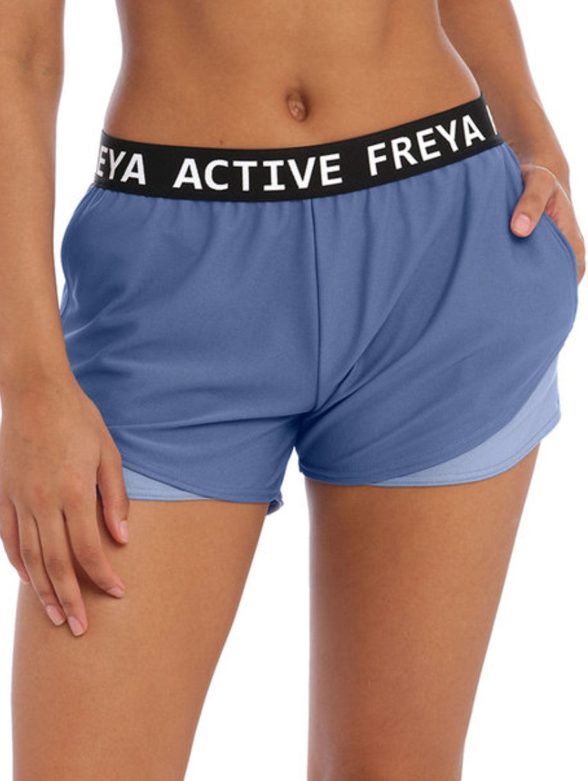 FREYA ACTIVE - PLAYER SHORT IN DENIM BLUE