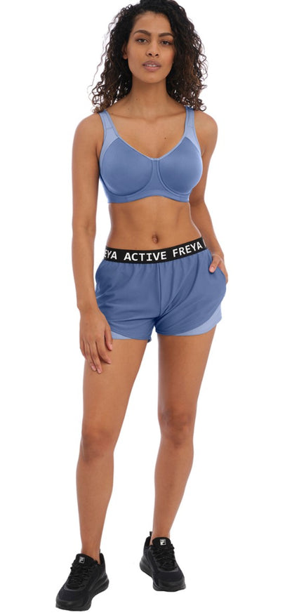 FREYA ACTIVE - PLAYER SHORT IN DENIM BLUE