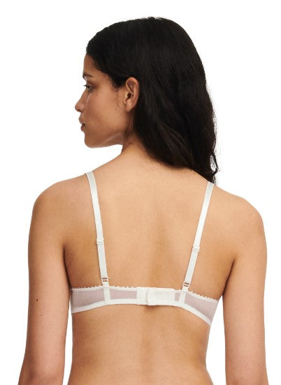 PASSIONATA - WHITE NIGHTS PLUNGE BRA IN PEARL