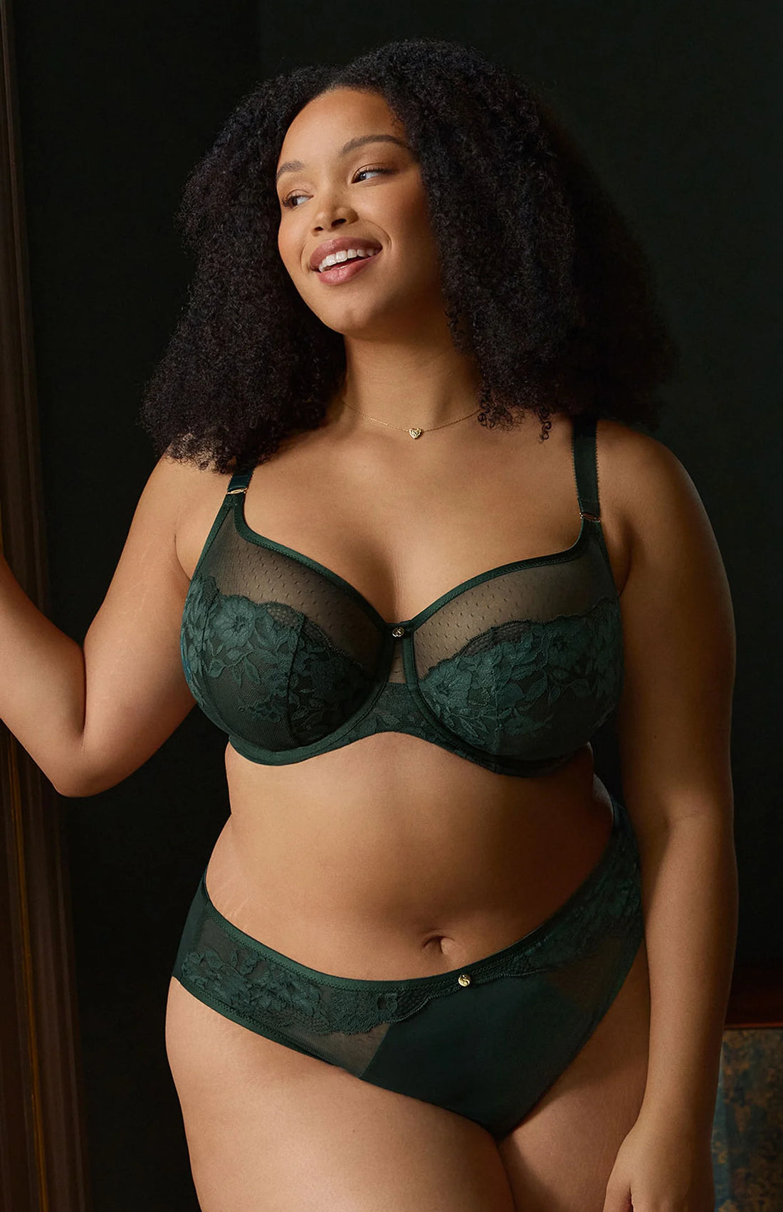 SCULPTRESSE - JOSEPHINE FULL CUP BRA IN Forest Green