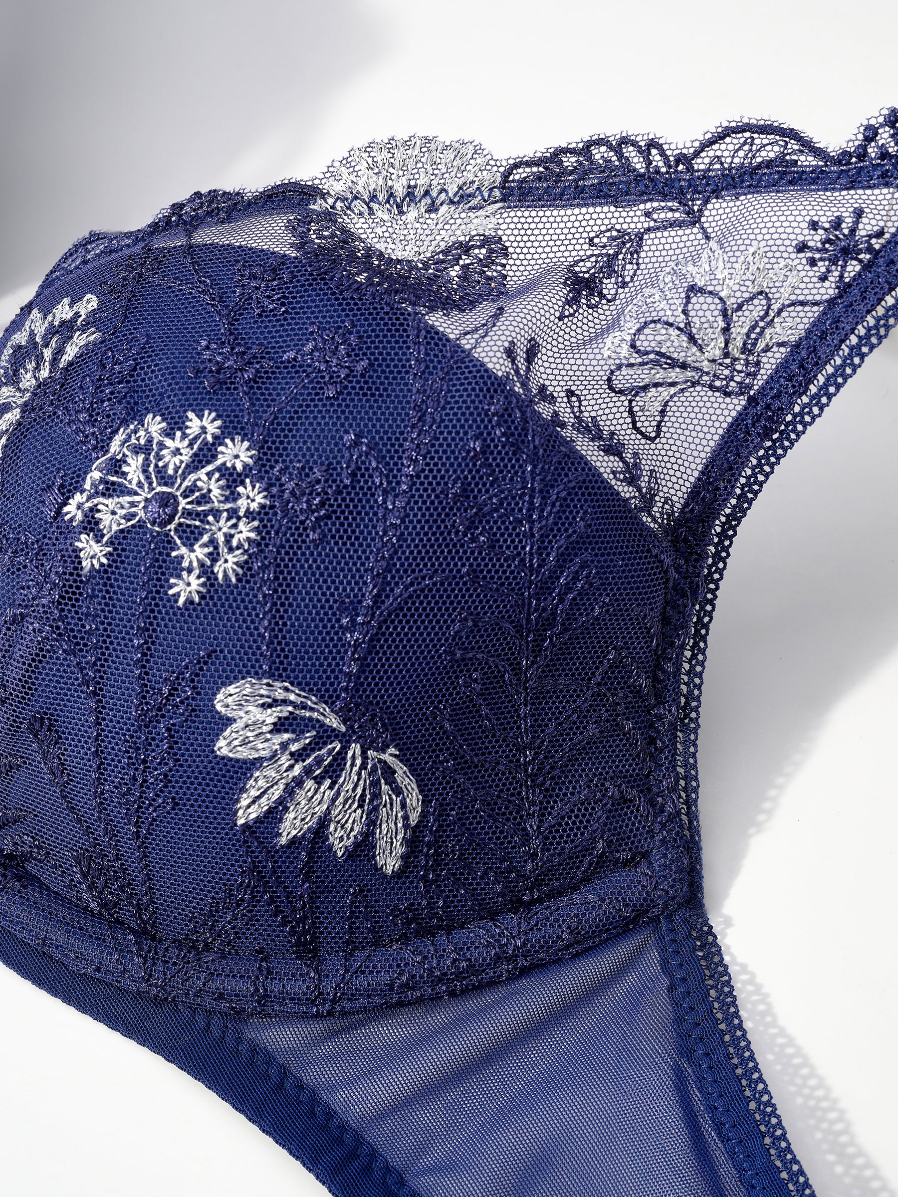 PASSIONATA - Chloe padded plunge bra in eden royal blue